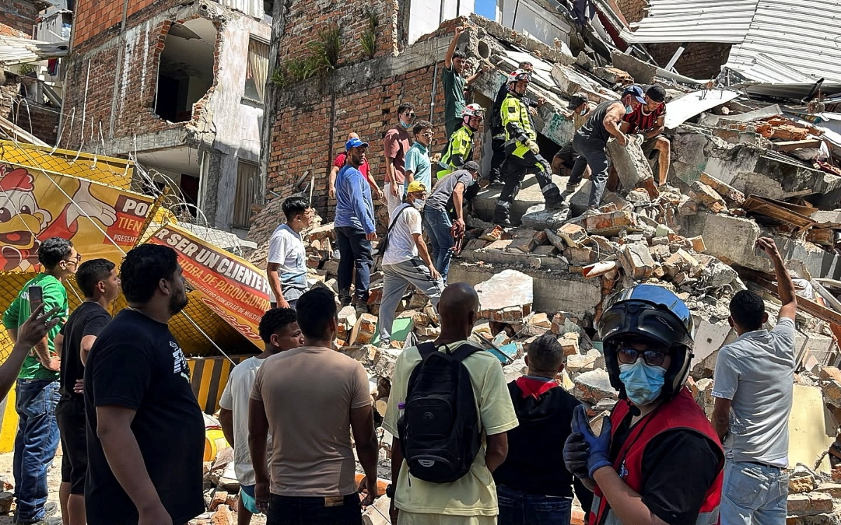 Colombia reporta 20 muertos tras sismo de 7,4 que impacta región