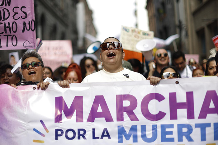 Eutanasia: Debatirán en CdMx tras marcha por muerte digna