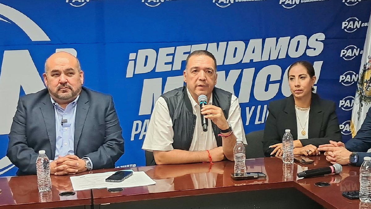 Jorge Espadas y exverdes logran más de 3,000 firmas en PAN León