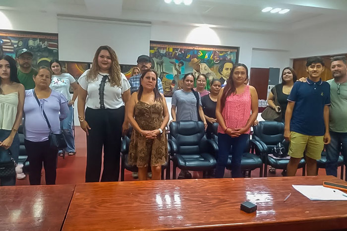 Lázaro Cárdenas: Facilitan trámites consulares para los residentes