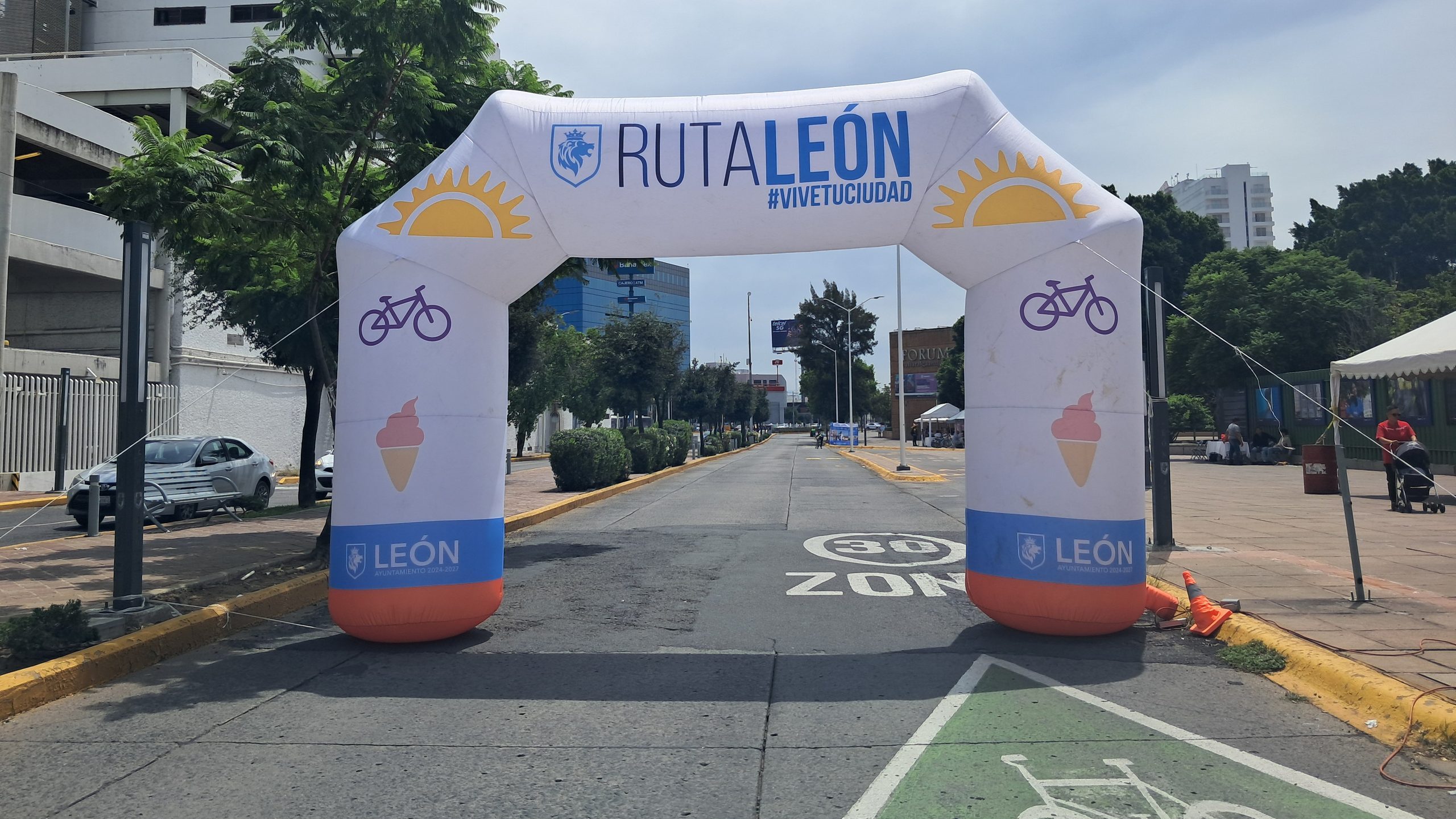León celebra 4 años de Ruta León; solicitan mejoras en su vía