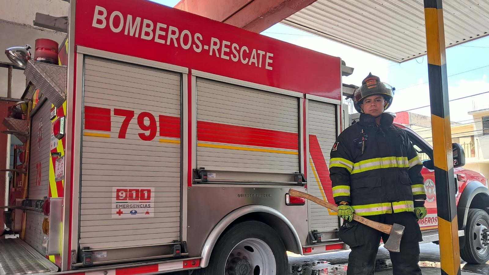 León rinde homenaje a rescatistas en el Día del Bombero