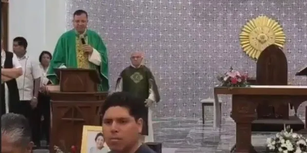 Los Mochis: Padre interrumpe misa por balacera y pide refugio