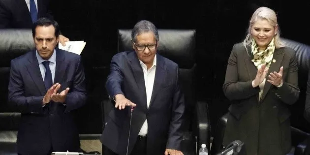 México: Higinio Martínez asume la presidencia del Senado