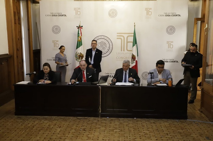 Morelia: Congreso aprueba prórroga de licencia a Fiscal Carlos Torres Piña
