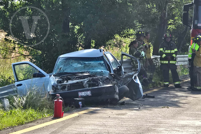 Morelia-Pátzcuaro: Accidente carretero causa dos muertes y dos heridos