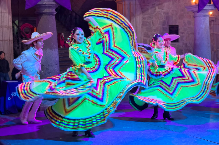 Morelia: Presentan Ballet Folklórico del Ayuntamiento en el Palacio Municipal