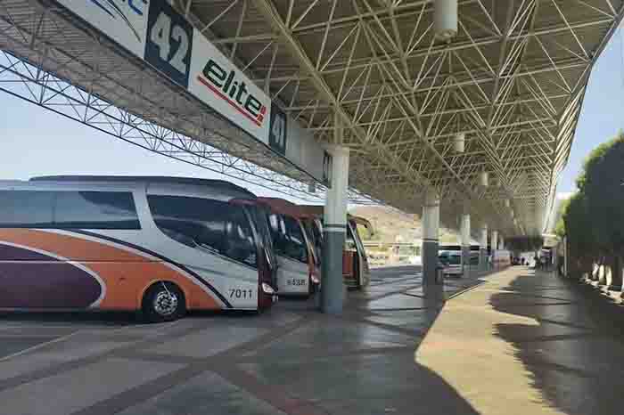 Morelia: Suspenden salidas de autobuses por bloqueos en la ciudad