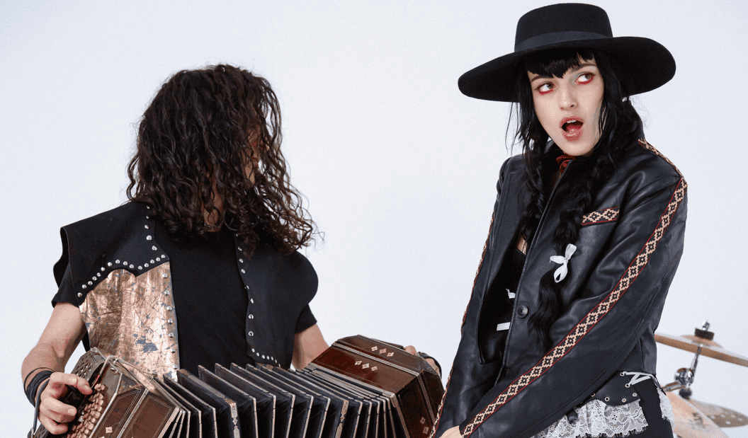 MUÑEKI77A estrena "Amuletos", adelanto de su álbum ‘Folcore’