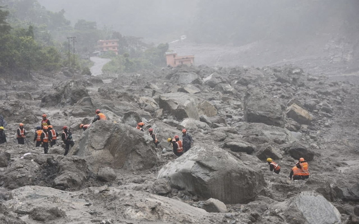 Nepal: Aumenta a 804 muertos por riadas, más de 3,000 desaparecidos