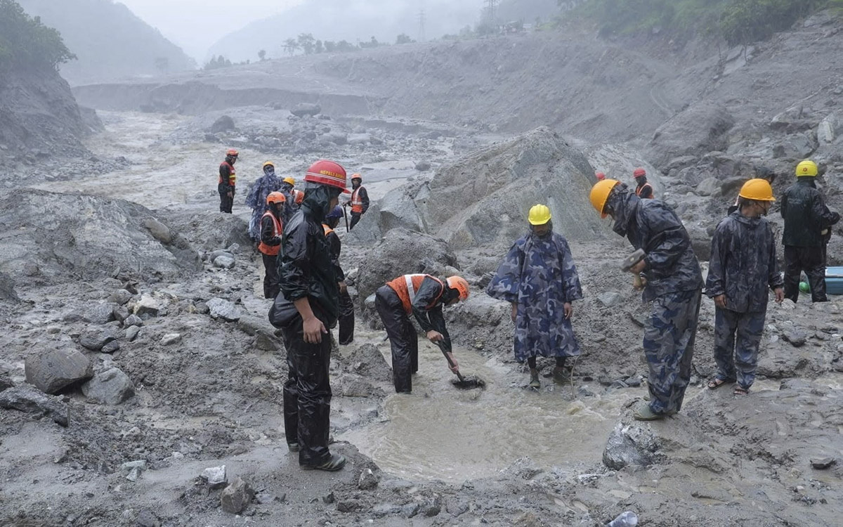 Nepal reporta 903 muertos y 4,247 desaparecidos tras devastadora riada