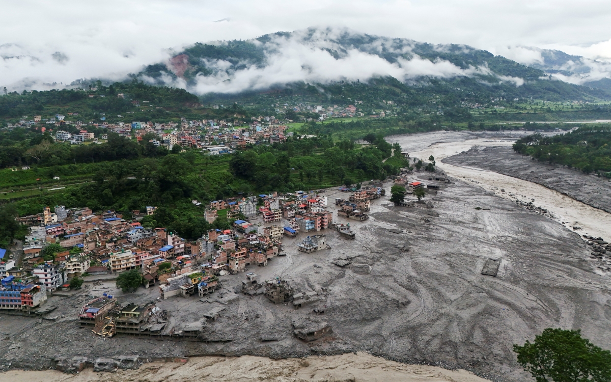 Nepal y Tíbet enfrentan crisis humanitaria tras devastadoras riadas