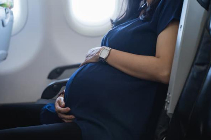 Revisiones migratorias a mujeres embarazadas se endurecen en EE. UU.