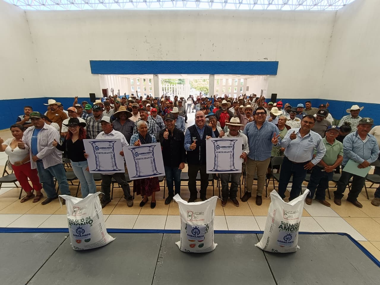 Romita: Gobierno de la Gente impulsa productividad agrícola con fertilizante