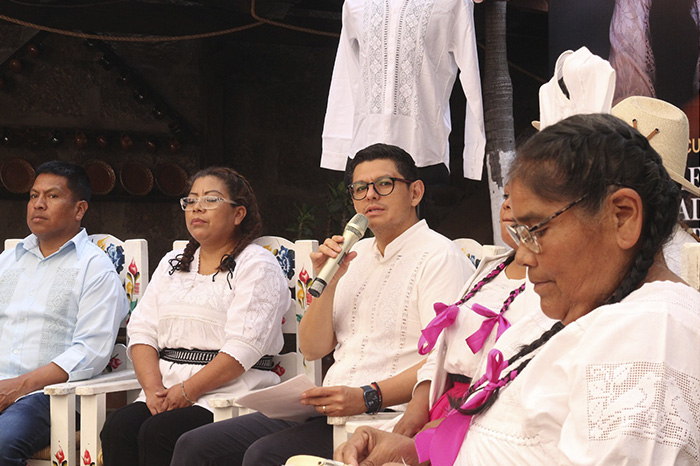 San Felipe de los Herreros: Presentan Concurso Local Artesanal 39