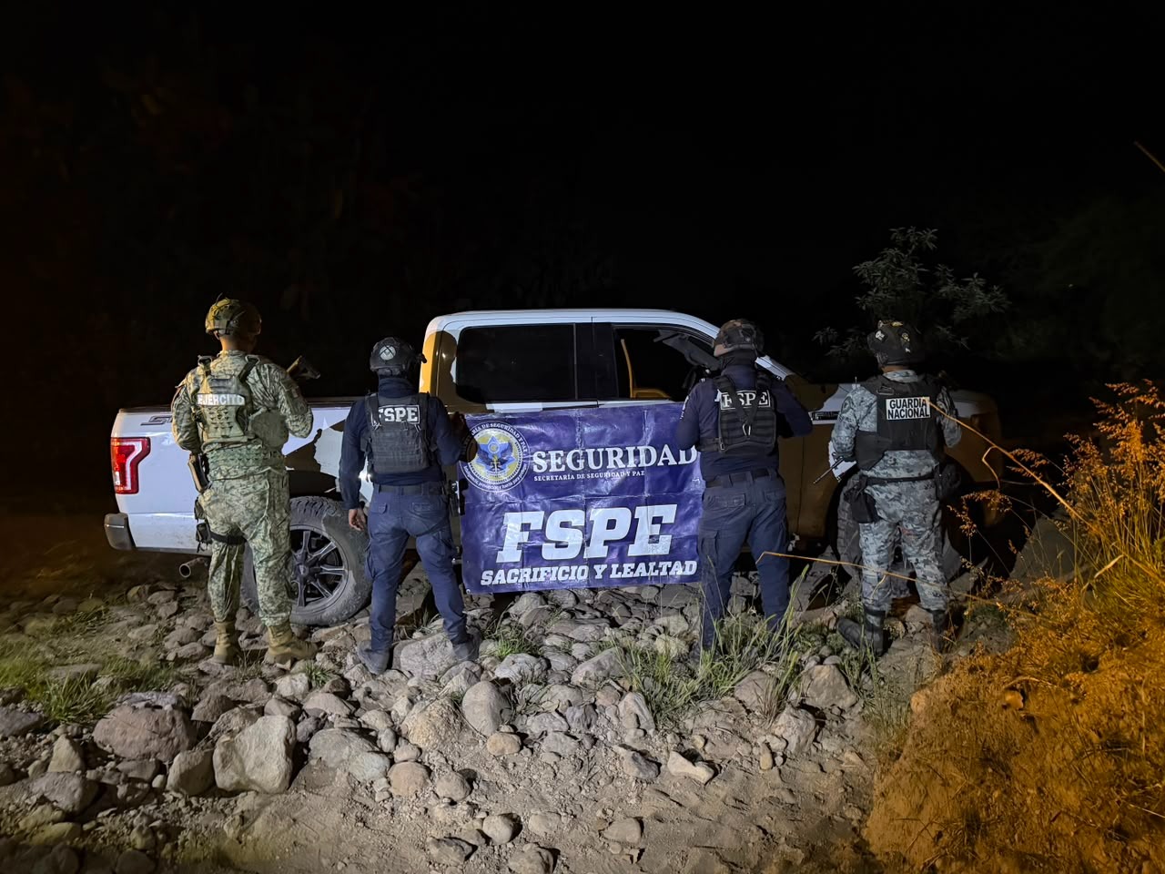 San Felipe: Retienen a adolescente y aseguran armas y equipo táctico
