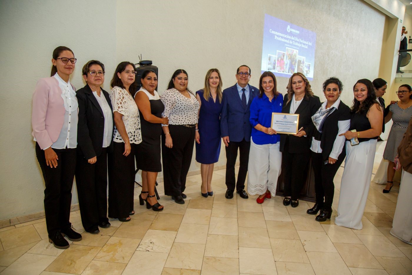 SSG de Guanajuato reconoce labor de trabajadores sociales en la región
