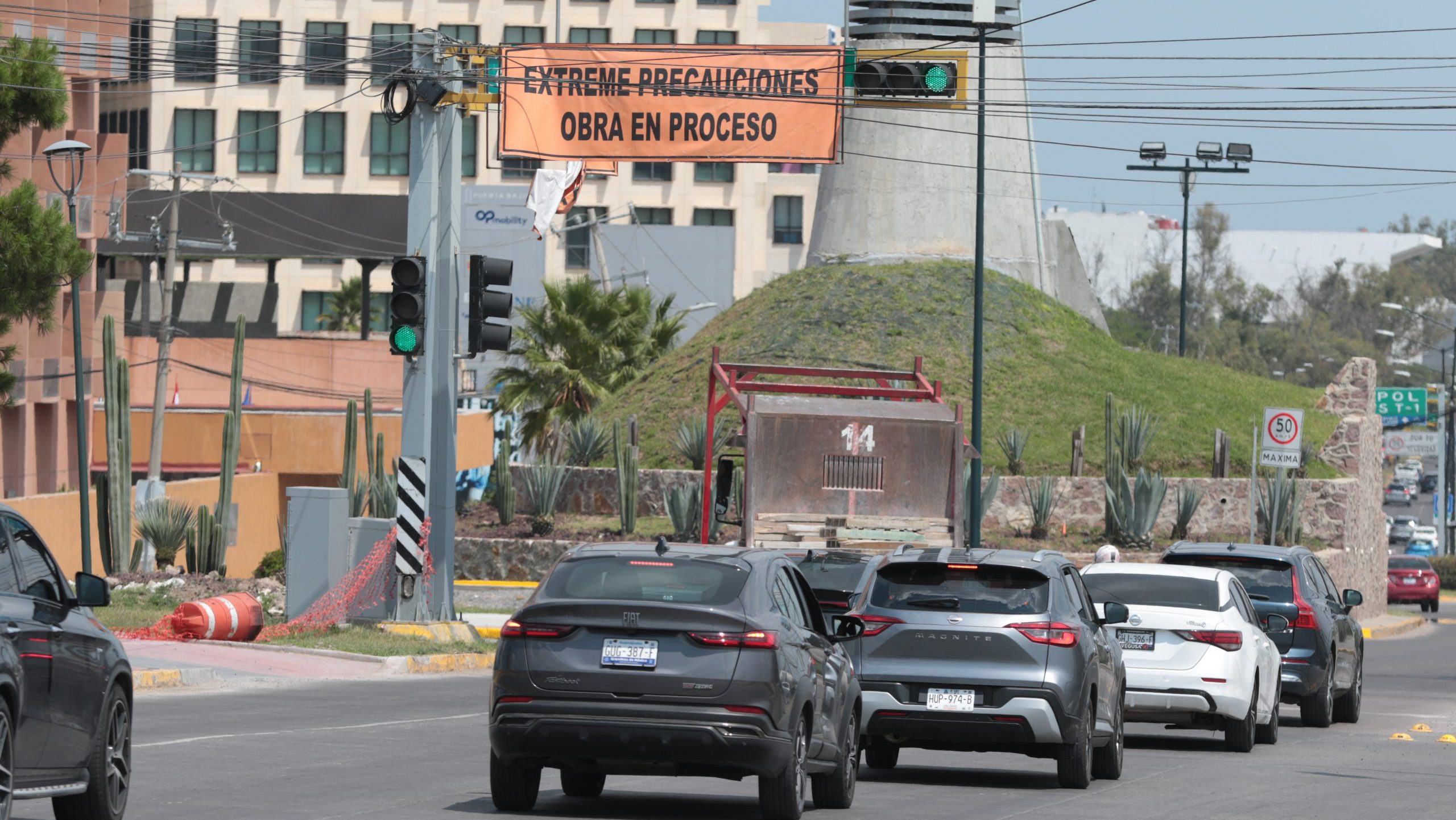 Tráfico insoportable en León: Ciudadanos alzan la voz por soluciones
