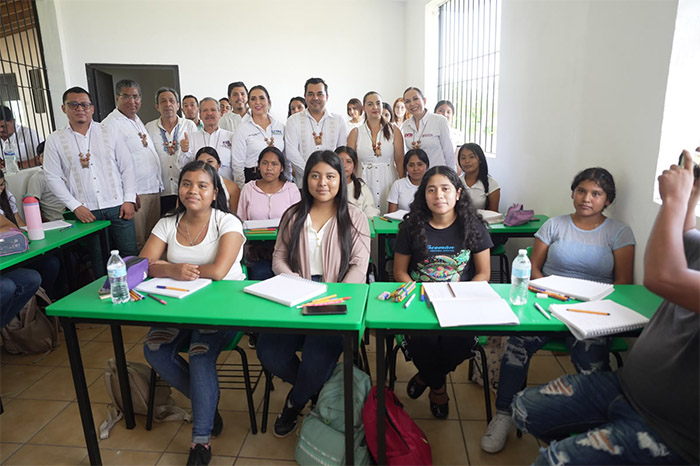Aquila: Comienzan clases en la Universidad Intercultural y Politécnica