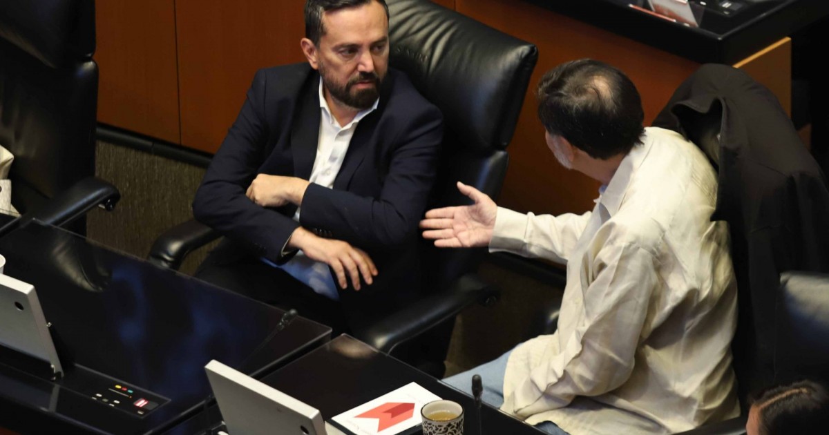 Ávila busca apoyo de Ariadna para mantener la vocería ante Andy