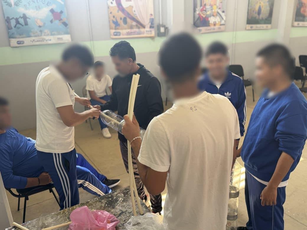 Centro de Internamiento en México: Adolescentes crean calentadores solares y logran segundo lugar nacional