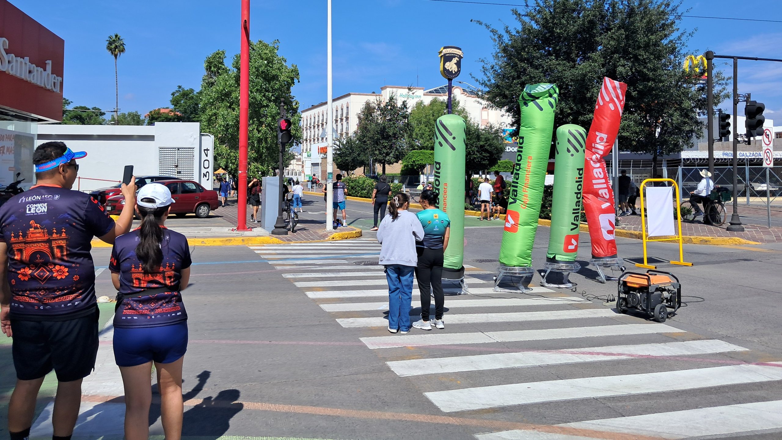 Cierres viales en León 450 complican traslados y transporte público