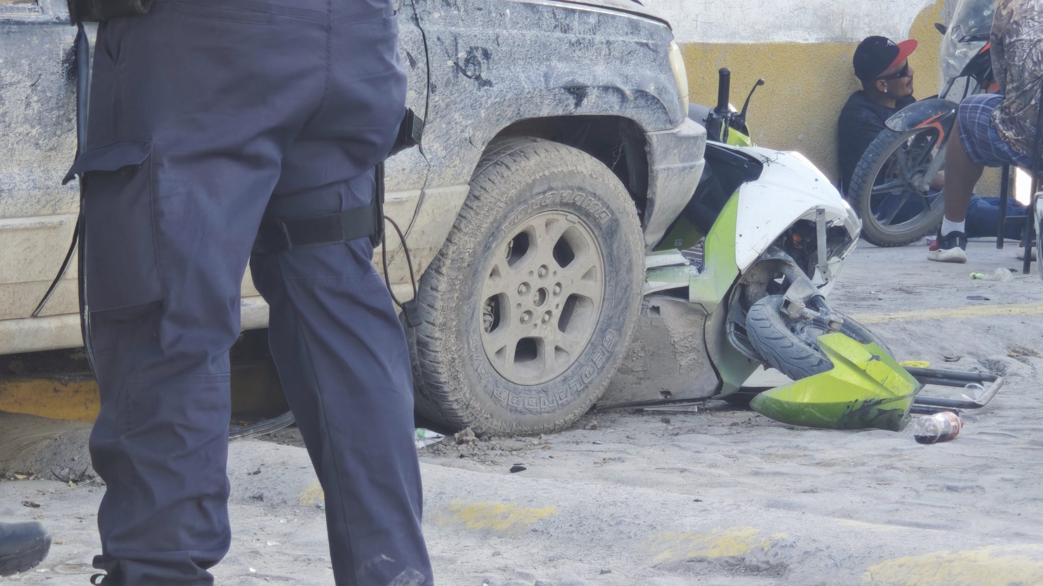 Comonfort: Riña deja 1 baleado y 5 atropellados