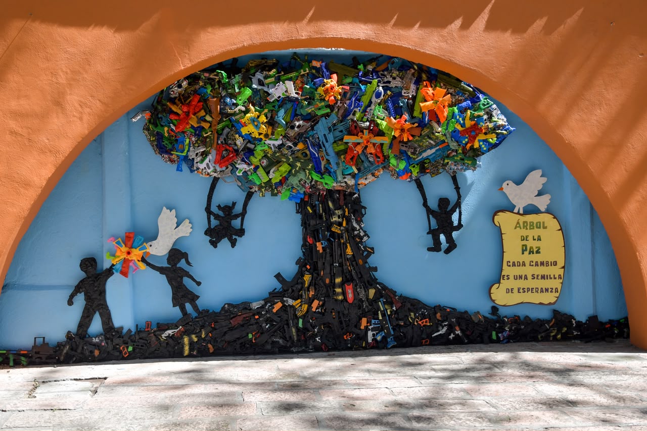 Dolores Hidalgo: 400 armas transformadas en “El Árbol de la Paz”