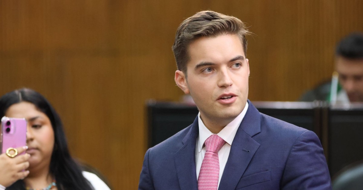 Elizondo critica el camino hacia 2027 y la respuesta de Morena a Sheinbaum