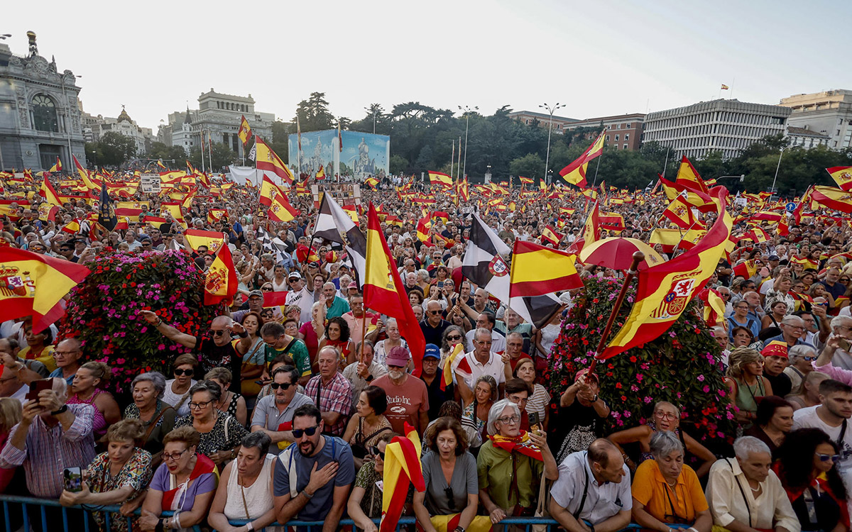 España: Movilización masiva de apoyo a Ceuta ante crisis migratoria