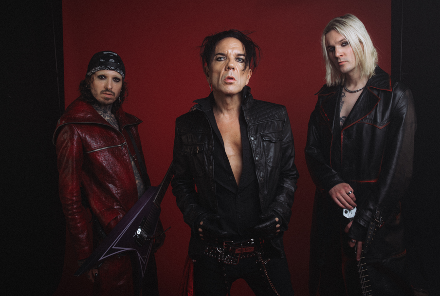 HOKKA estrena “Vampire” junto a Lost Society y The 69 Eyes