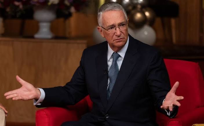¿Salinas Pliego prepara a De la Madrid para 2030?