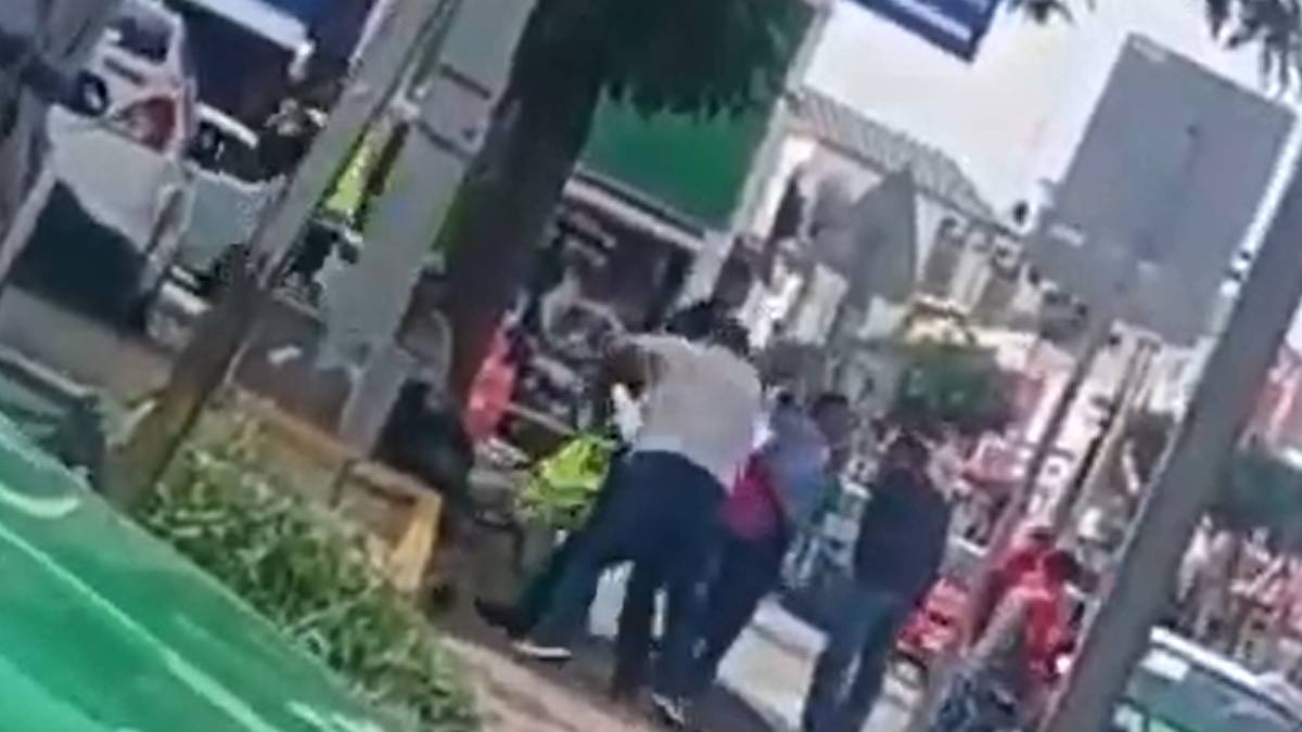 León: Agresión a policía vial durante multa en Central Camionera