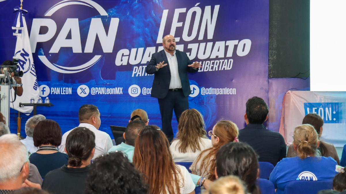 León: Diputado Espadas presenta segundo informe sobre agua y movilidad
