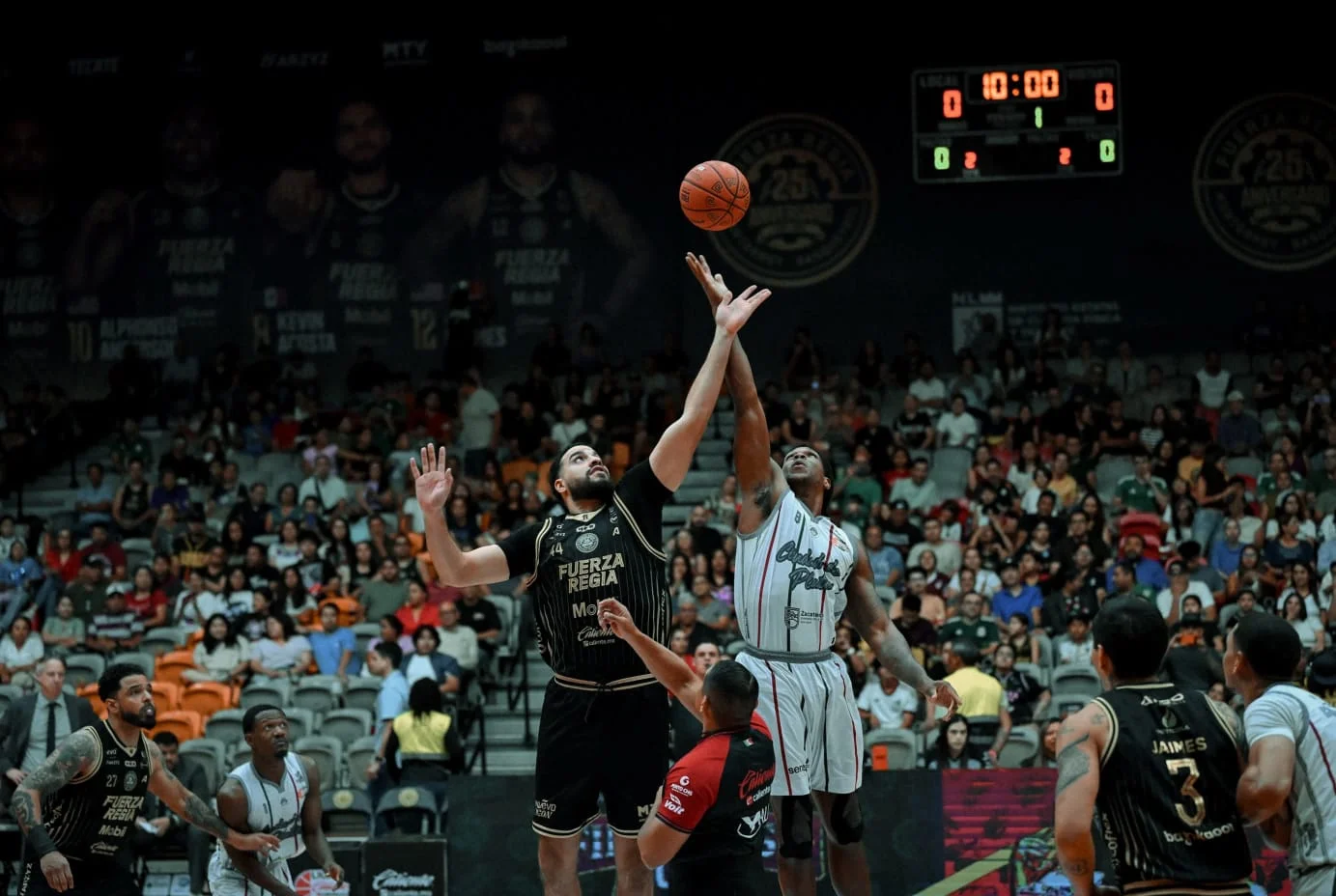 Mineros sorprende y derrota al campeón Fuerza Regia en emocionante duelo