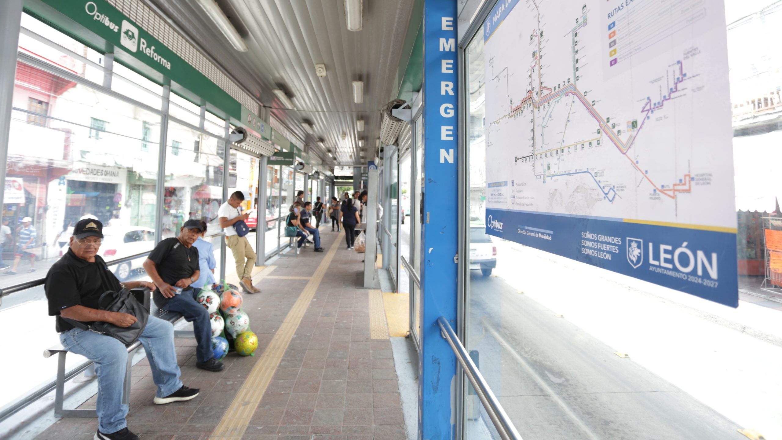 Modificación de 20 rutas de transporte por desfile del 16 de septiembre en León
