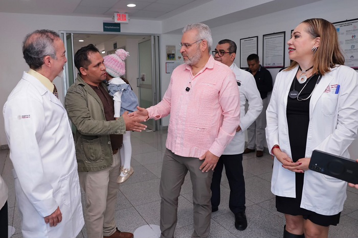 Morelia: Bedolla brinda apoyo a 836 familias de niños con cáncer