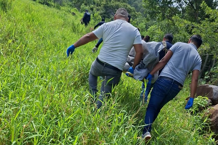 Morelia: Encuentran osamenta humana en predio de la tenencia Corona