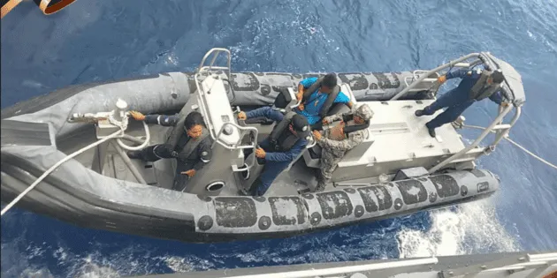 Oaxaca: Rescate de un pescador tras ocho días a la deriva