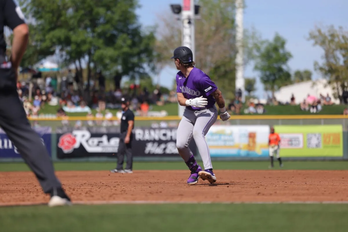 Padres buscan vencer a Rockies en el decisivo juego 3