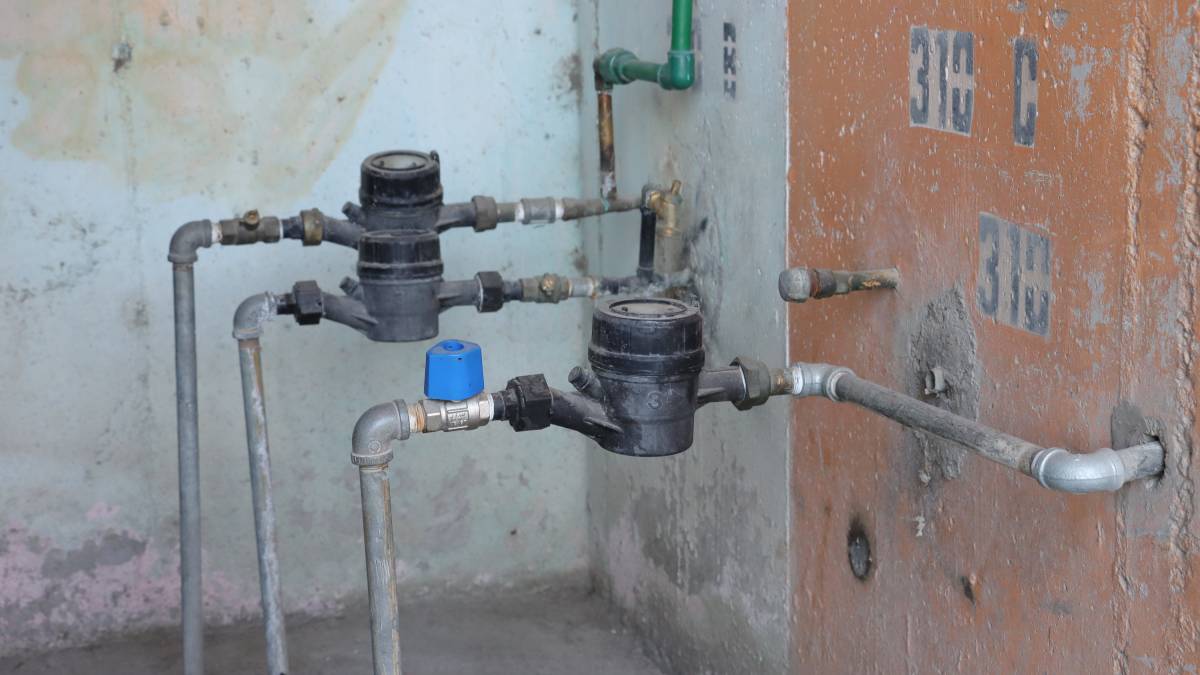 Reparación de fuga de SAPAL mejora el servicio en León