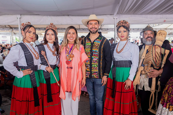 Santa Clara del Cobre: Reconocimiento a artesanos de la región