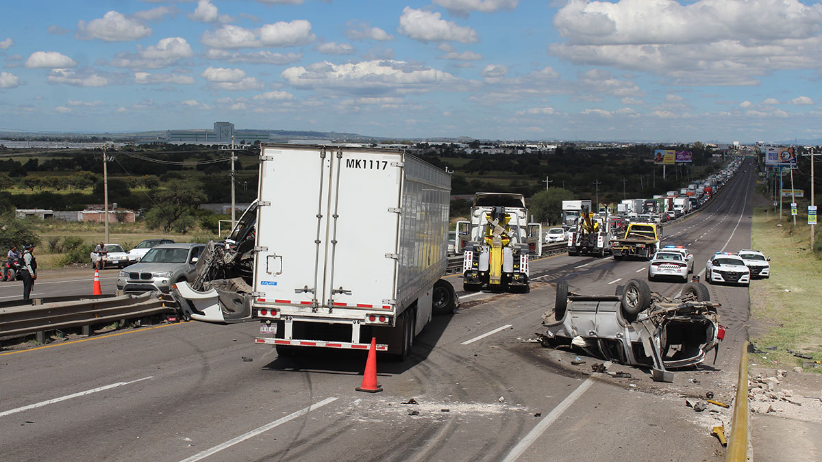 Silao: Fatal accidente en carretera a Irapuato cobra una vida