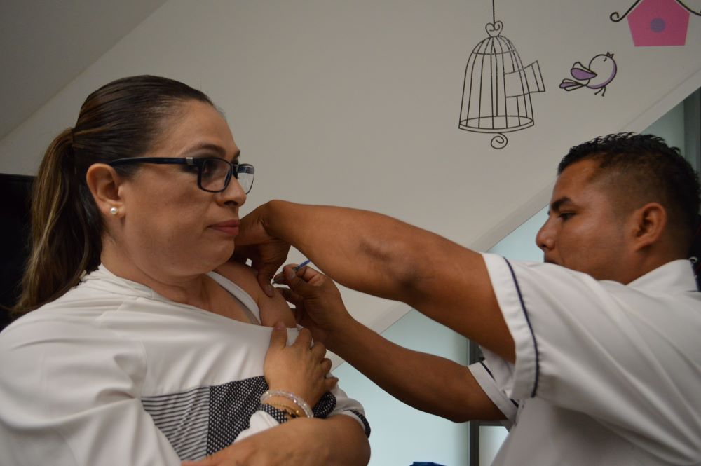 SSG: Avanza más del 87% en vacunación básica en el estado