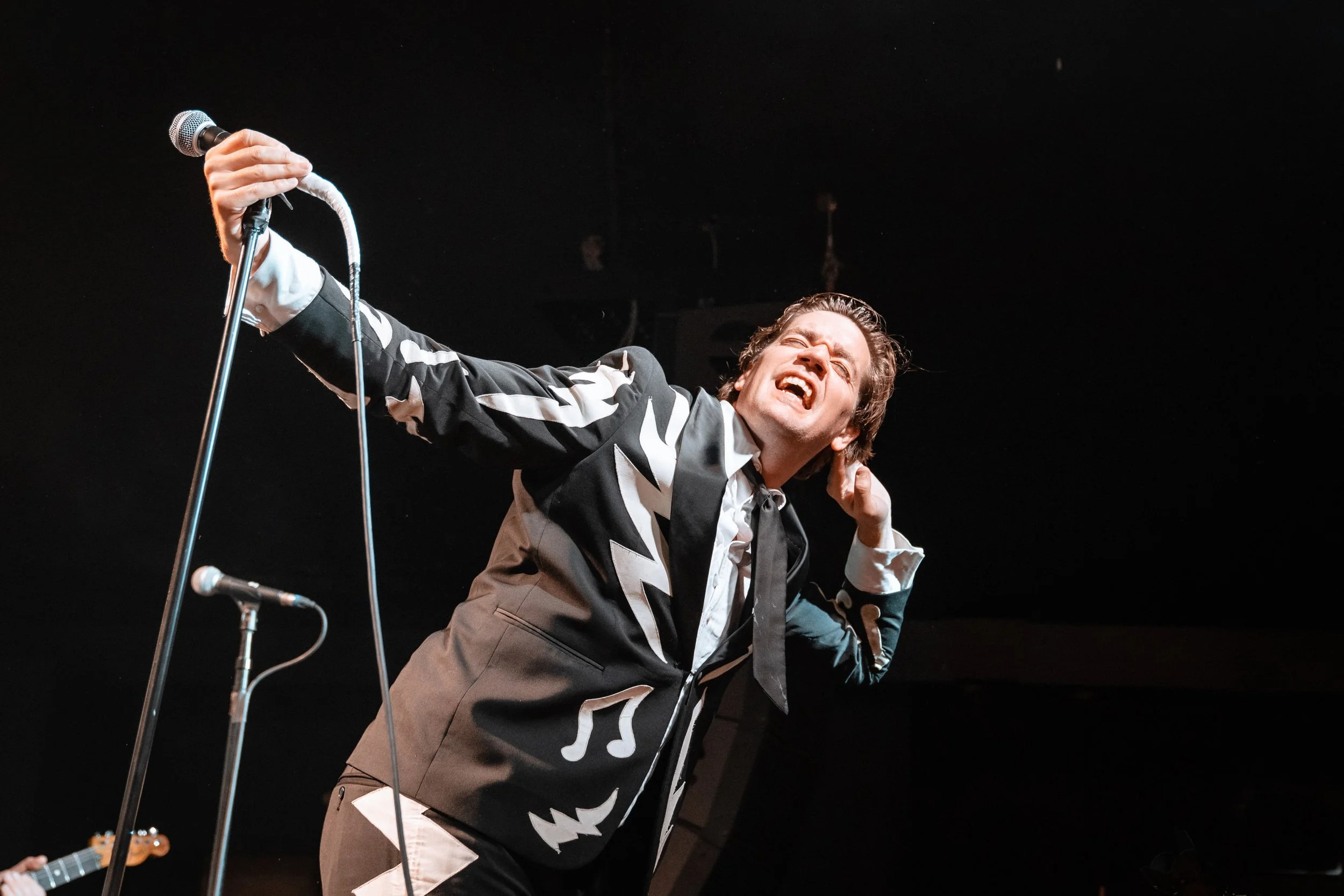 The Hives estrenan vinilo 'Live In Querétaro' grabado en México