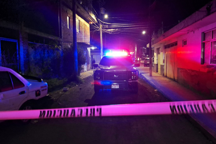 Uruapan: Atacan a dos bases de taxis en la zona oriente