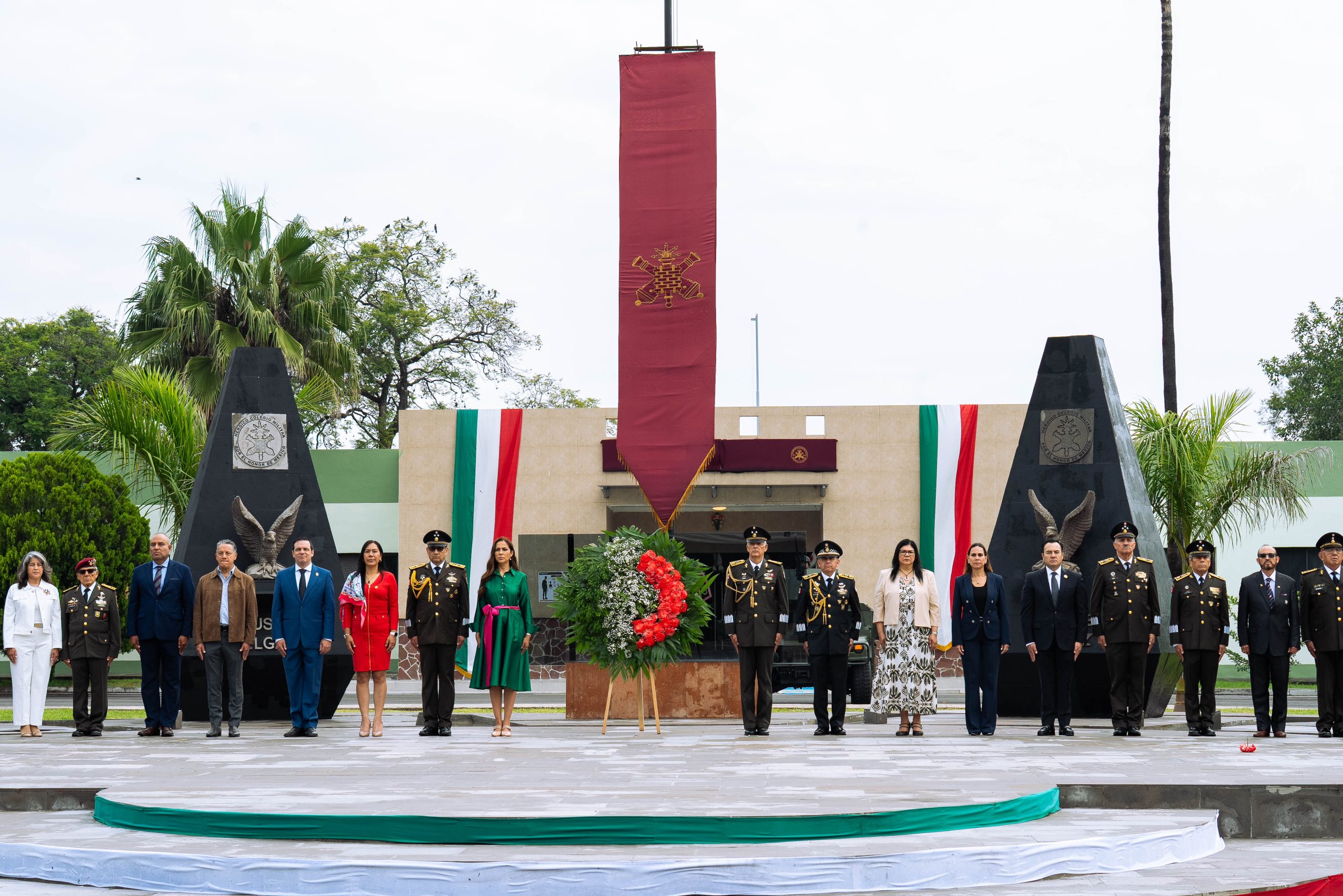 Veracruz: Gobernadora asiste a ceremonia por el 179 aniversario de los Niños Héroes
