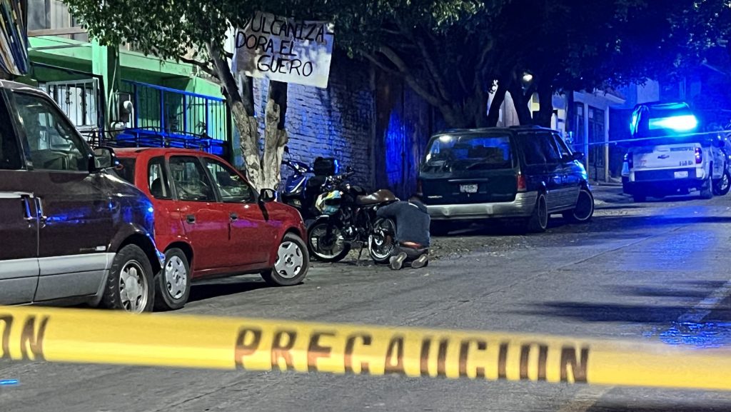 Balean a joven en vulcanizadora de Piletas, León Guanajuato