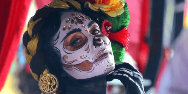 CDMX: Recorridos y películas de terror en Panteón por Día de Muertos