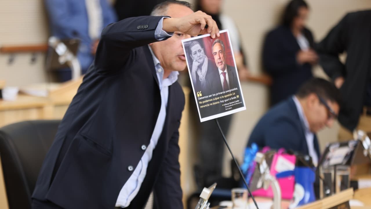 Congreso de Guanajuato: Chocan por la renuncia de Guadalupe Taddei al INE